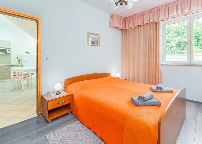 Charmantes Nur 400 Meter Zum Mit Grossem Pool, Privater Terrasse, Grill, Liegen *