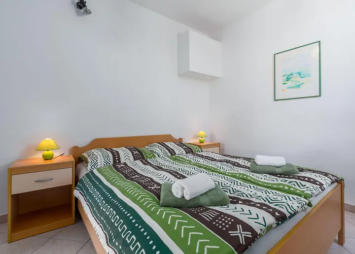 Charmantes Nur 400 Meter Zum Mit Grossem Pool, Privater Terrasse, Grill, Liegen * Poreč