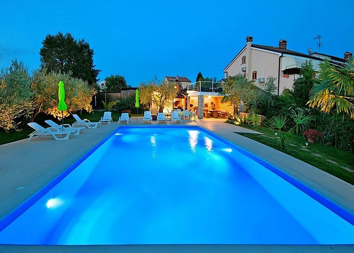 Charmantes Nur 400 Meter Zum Mit Grossem Pool, Privater Terrasse, Grill, Liegen *